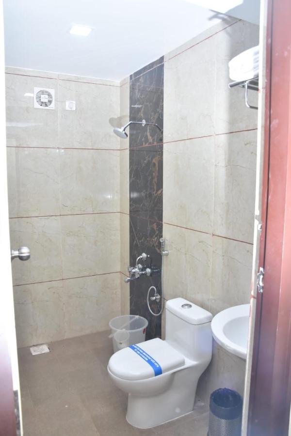 Hotel Le Arul Park Karaikal Esterno foto