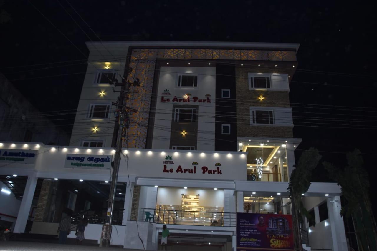 Hotel Le Arul Park Karaikal Esterno foto